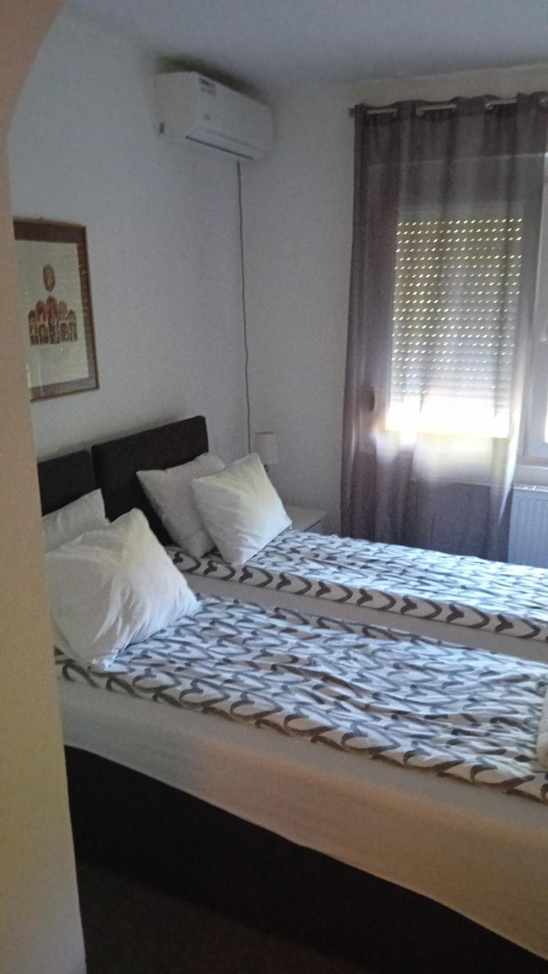 Zeravica Rooms B&B Sremski Karlovci Bagian luar foto