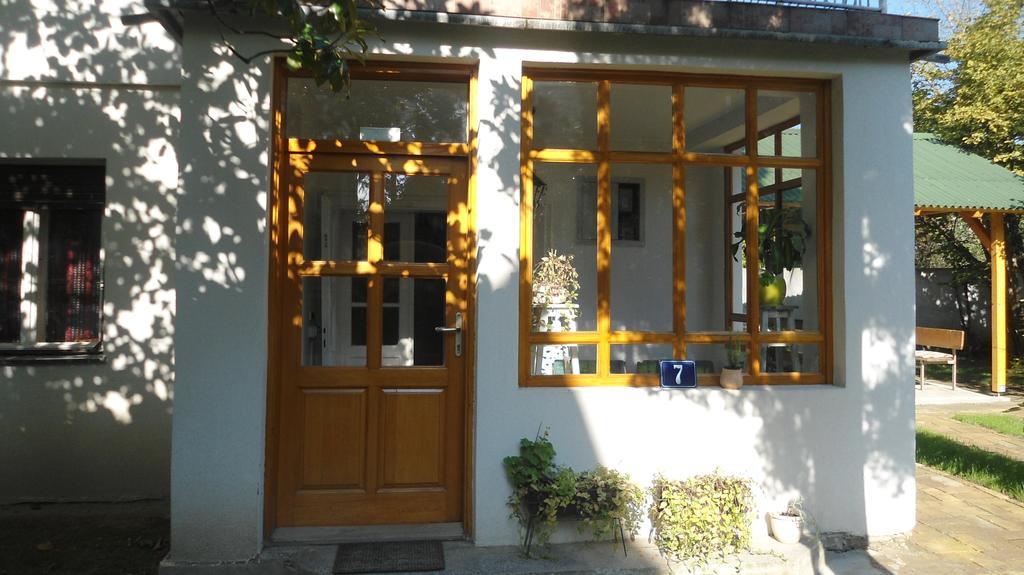 Zeravica Rooms B&B Sremski Karlovci Bagian luar foto
